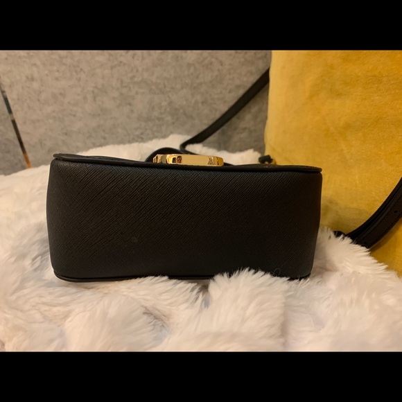 Mini Michael Kors Black Leather Purse - Crossbody - Picture 5 of 17